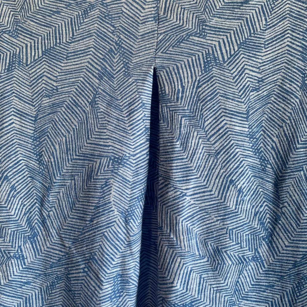 J. Jill Light Blue Geometric Short Sleeve Top – Soft Cotton Blend – Size XL - Picture 6 of 7